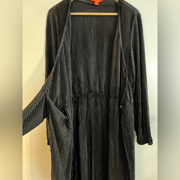 Joe Fresh Black Wrap Dress - Picture 3 of 10